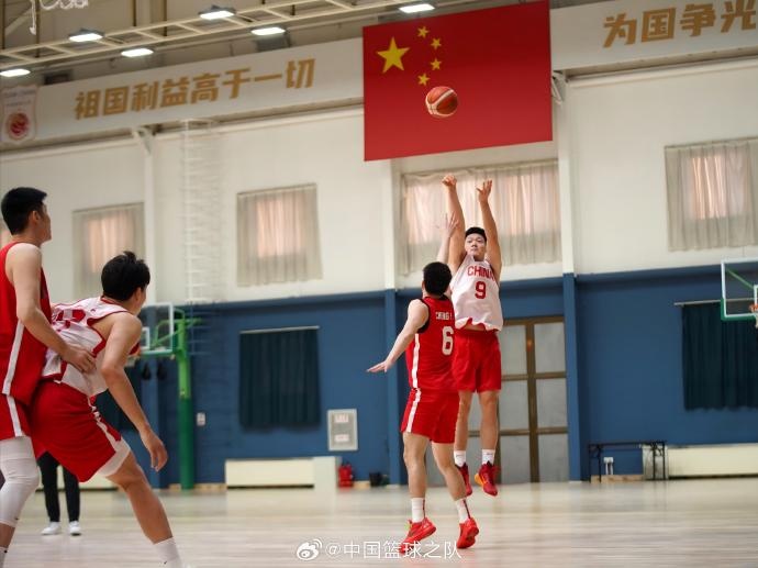  對抗訓練繼續！中國男籃最新訓練圖集新鮮出爐