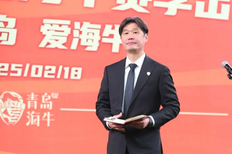  多名媒體人士點(diǎn)評海牛：引援老中青都有，就看李霄鵬的捏合能力了