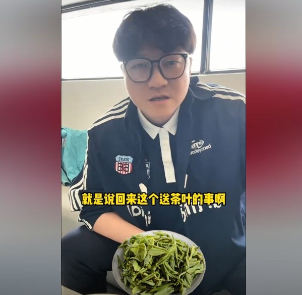  趙鵬：不太清楚賈秀全要球員買(mǎi)茶葉的段子，但這在現實(shí)中也正常