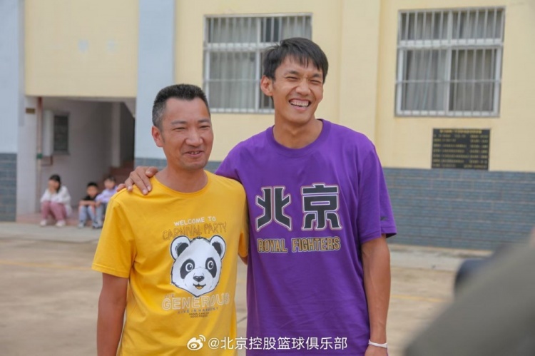  那一封信的故事還在延續 矣進(jìn)宏母校的師生們來(lái)到北京了！