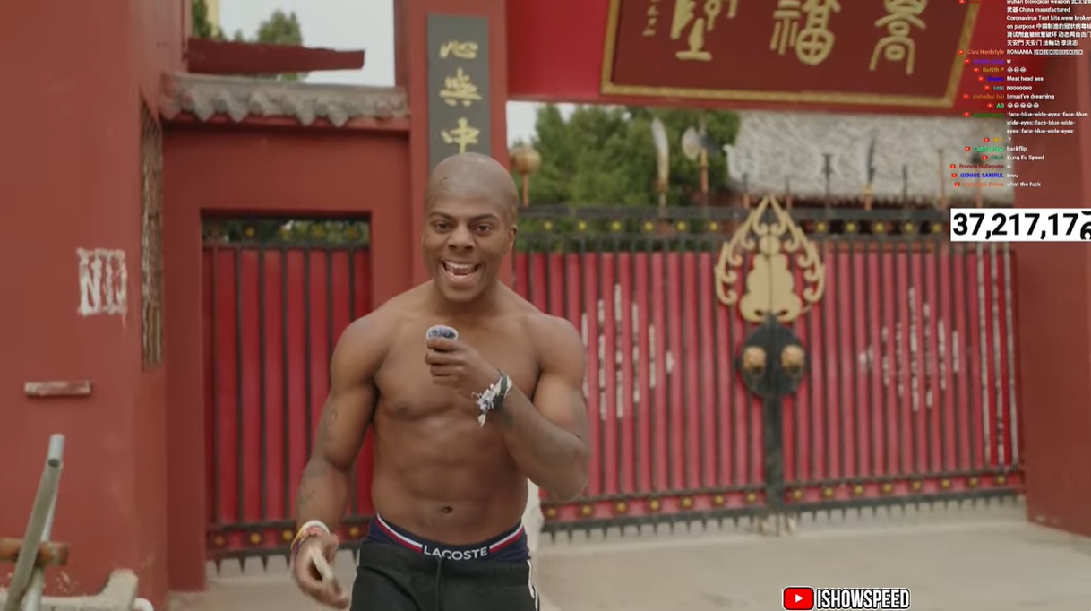  光頭造型！Speed中國行來(lái)到鄭州少林寺，上香拜佛學(xué)功夫