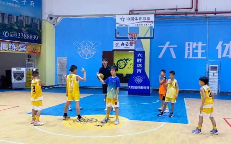  廣東河源體彩少兒籃球培訓班：結營(yíng)不散場(chǎng)，夢(mèng)想正啟航