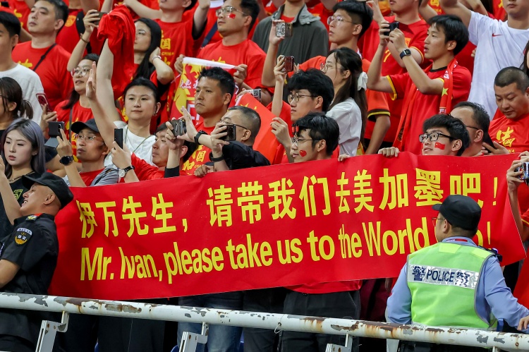  主力后腰停賽，逼迫伊萬(wàn)放棄菱形中場(chǎng)？塞鳥(niǎo)奇兵作用或是搶分關(guān)鍵