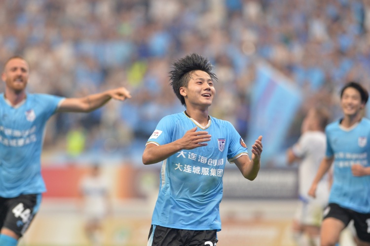  19歲國青小將毛偉杰進(jìn)入大連英博戰泰山首發(fā)，將迎中超首秀