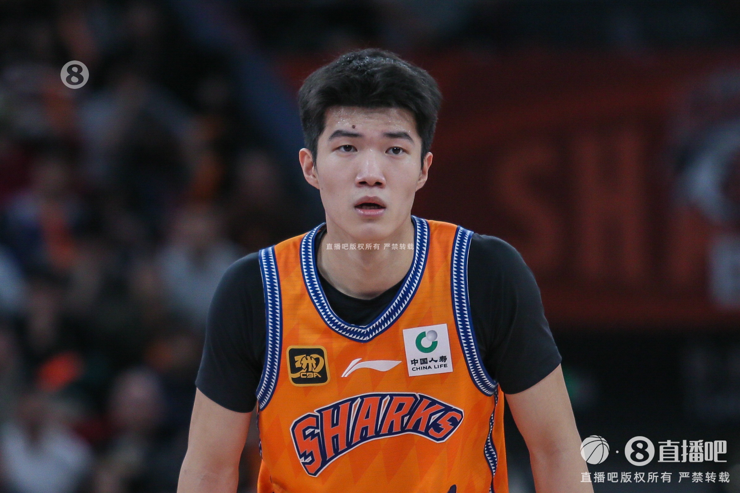  率先發(fā)力！偰李永煒首節5中4拿到11分 三分4中3