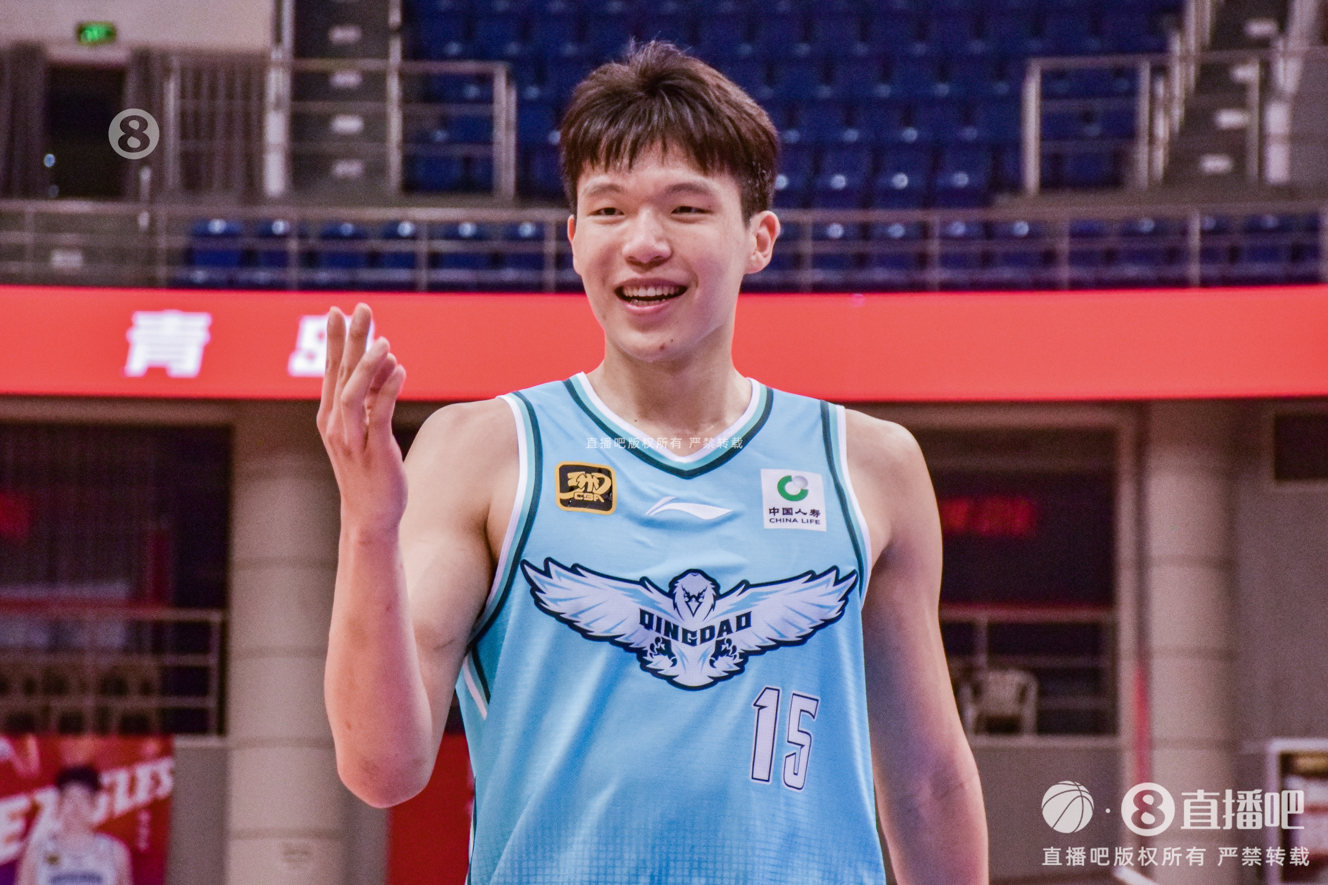  不滿(mǎn)18歲能打！記者：避免了耽誤楊瀚森這樣年輕有天賦球員的成長(cháng)