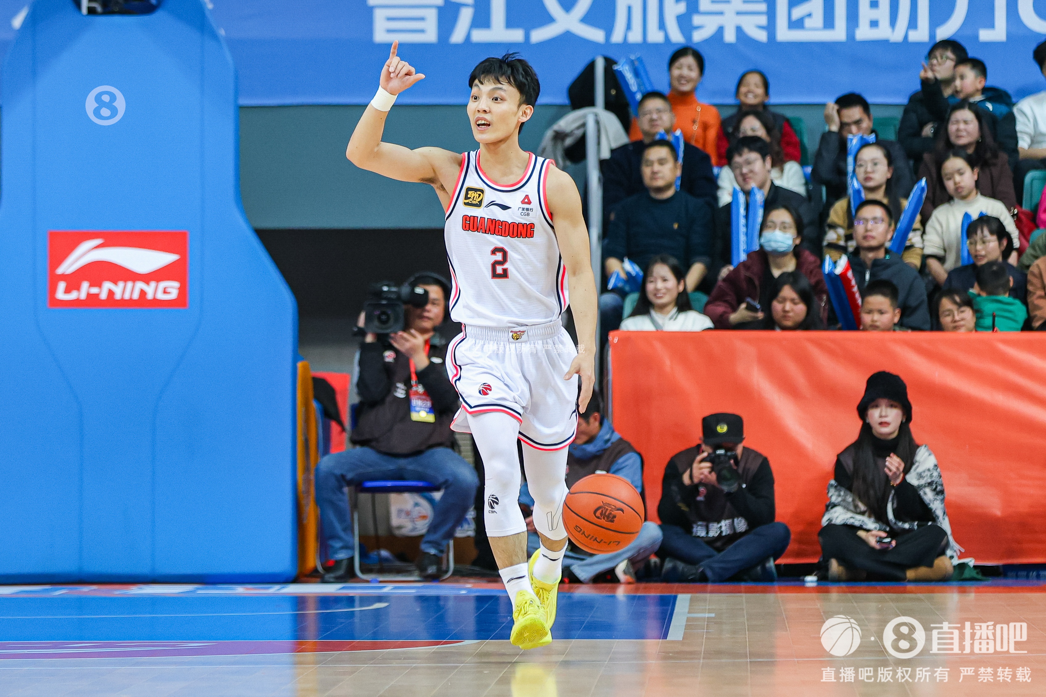  太穩了！徐杰首節2中2拿到6分2板2助